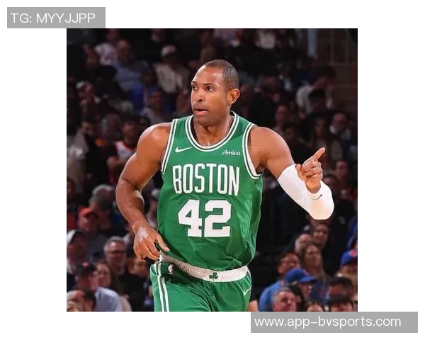 勇记因个人原因缺席训练霍福德未参与对抗训练引发关注